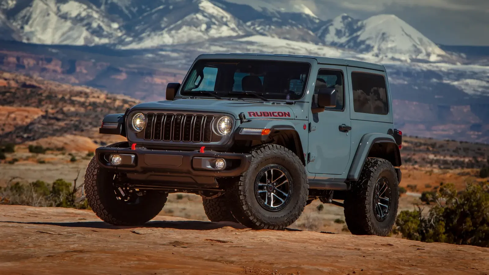 Jeep Recalls Nearly 1.3 Million Wrangler, Gladiator Units to Address Power Steering-Related Fire Risk